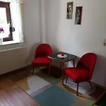 Appartement Moni *